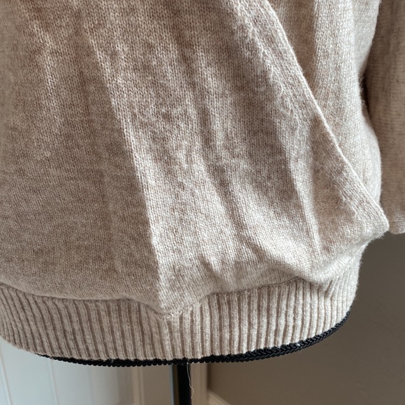 Rachel Zoe pullover sweater. - Picture 2 of 7